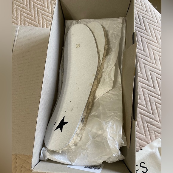 Golden Goose Super-Star Shearling-Lined Leather Sneakers - Picture 7 of 16